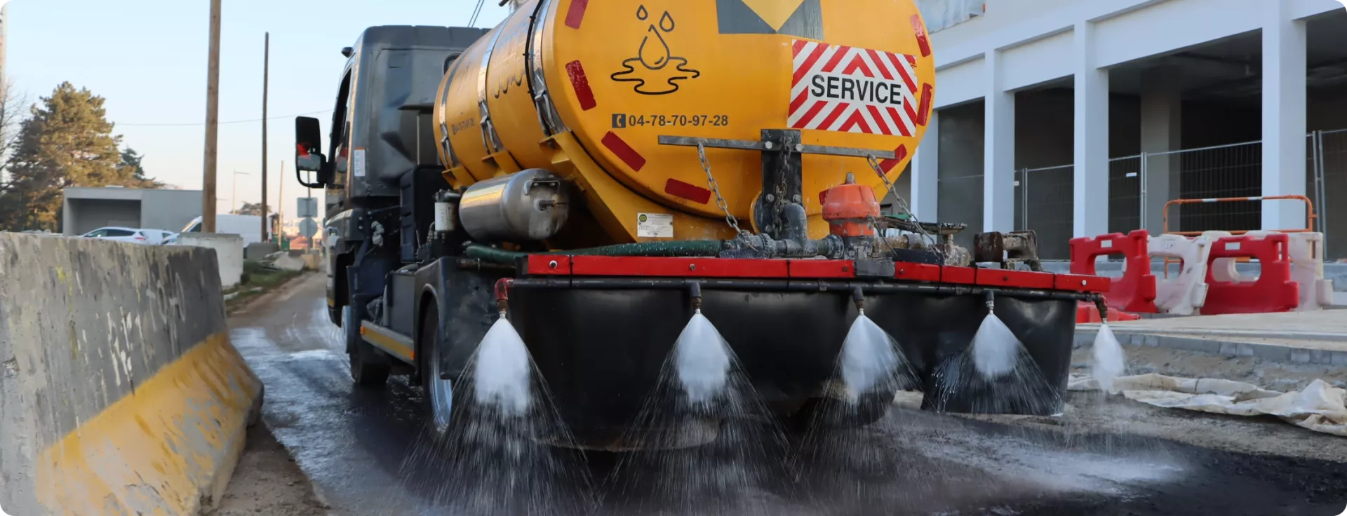 Ressuage de chaussée : comprendre, prévenir et traiter le phénomène