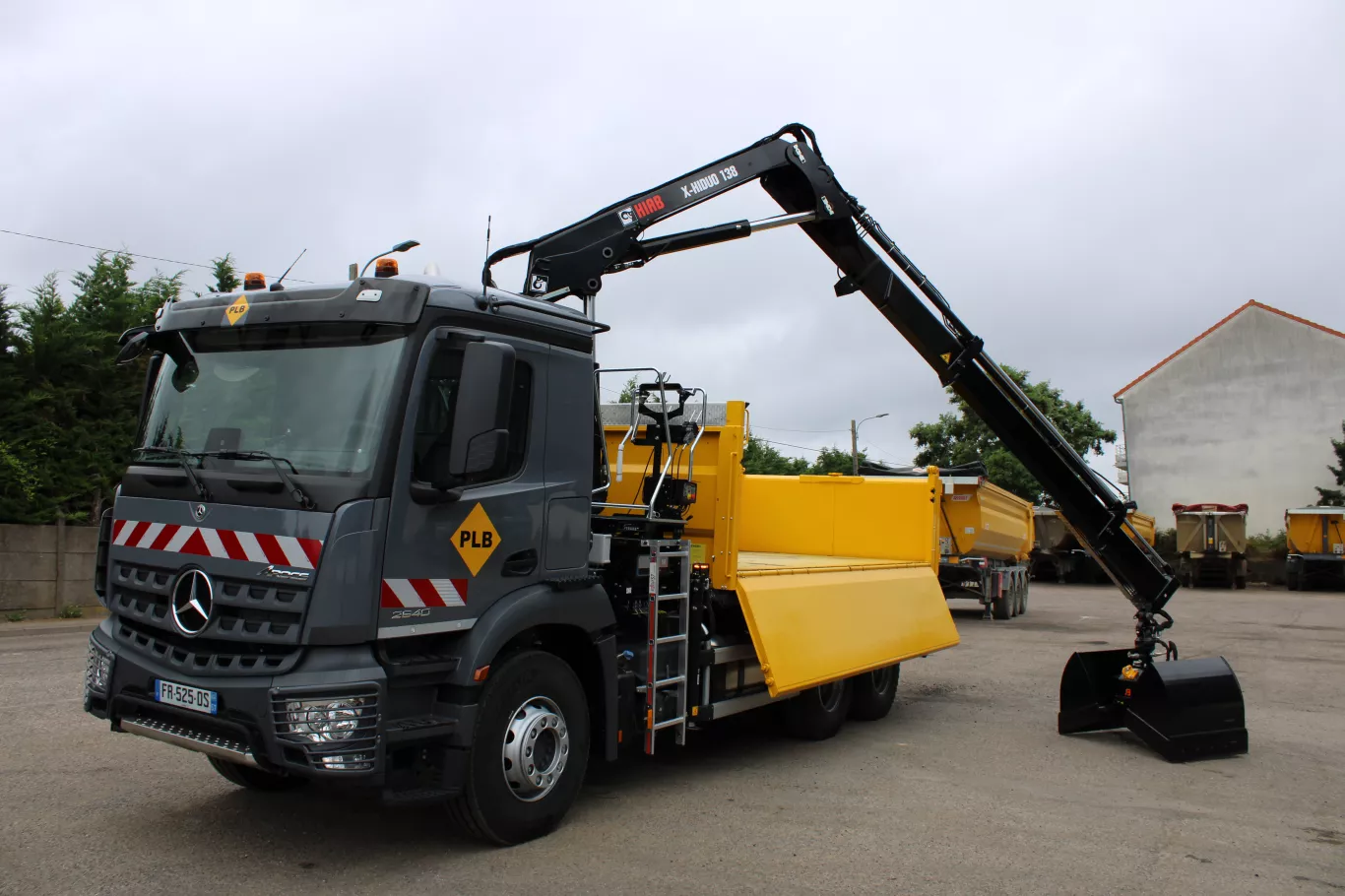 Camion grue 15T